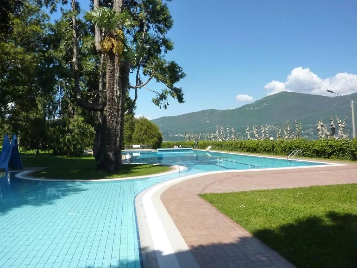 Loft Hermitage Con Vista Lago & Piscina Porto Valtravaglia 0*,