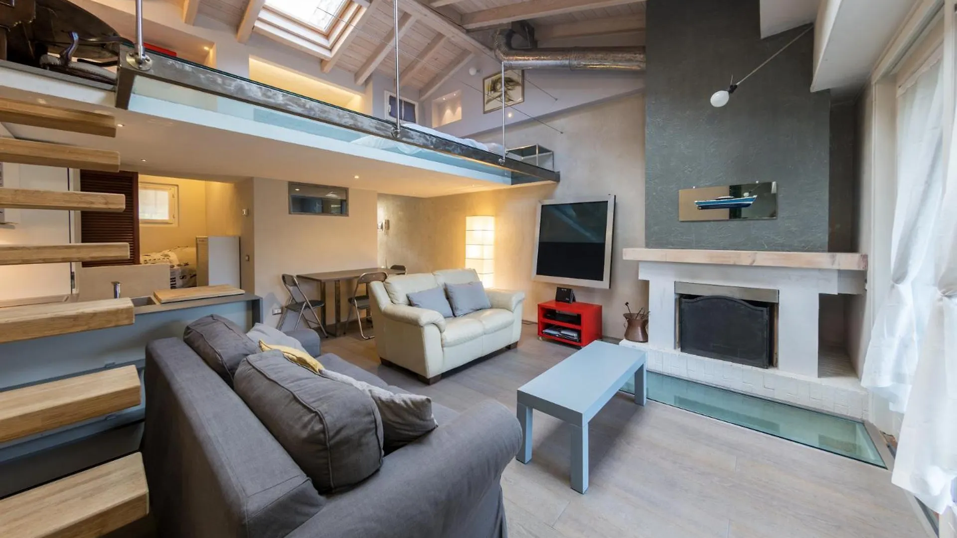Loft Hermitage Con Vista Lago & Piscina Porto Valtravaglia Διαμέρισμα